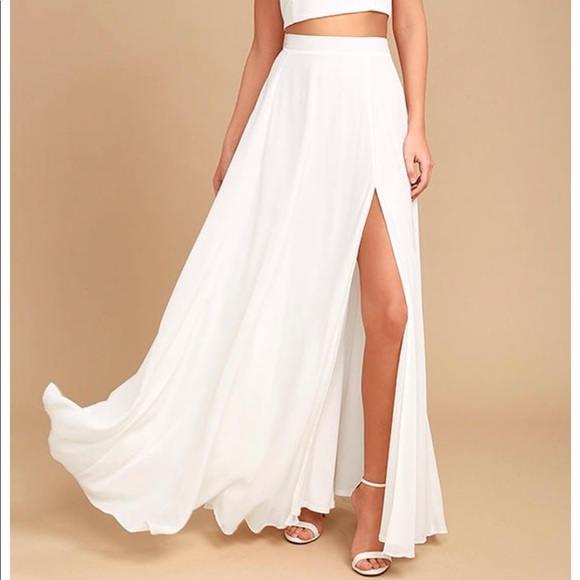 Sequin Hearts Dresses & Skirts - NWT Sequin Hearts elegant white maxi skirt